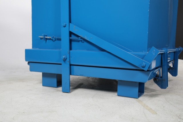 700L-800KG Bunntømmende container