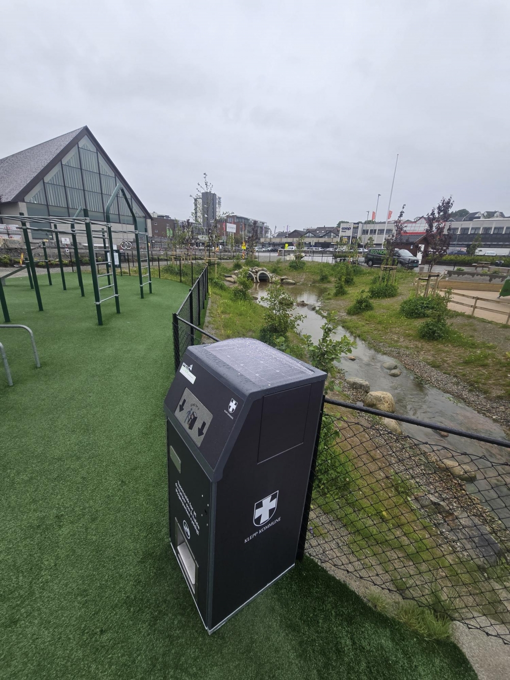 ECO-NOR AS - KLEPP KOMMUNE - Anbudskonkurranse - Smart avfallsbeholder PEL BriteBin Solar Bin 120